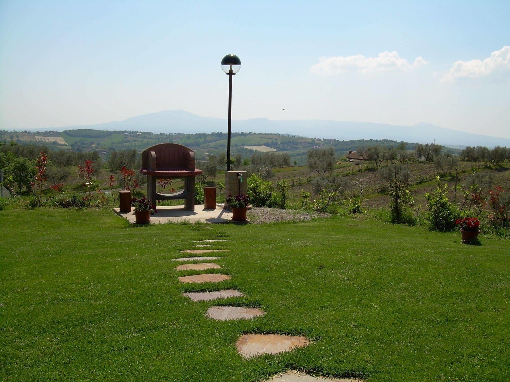 Agriturismo Bella Cima Montefiascone Luaran gambar